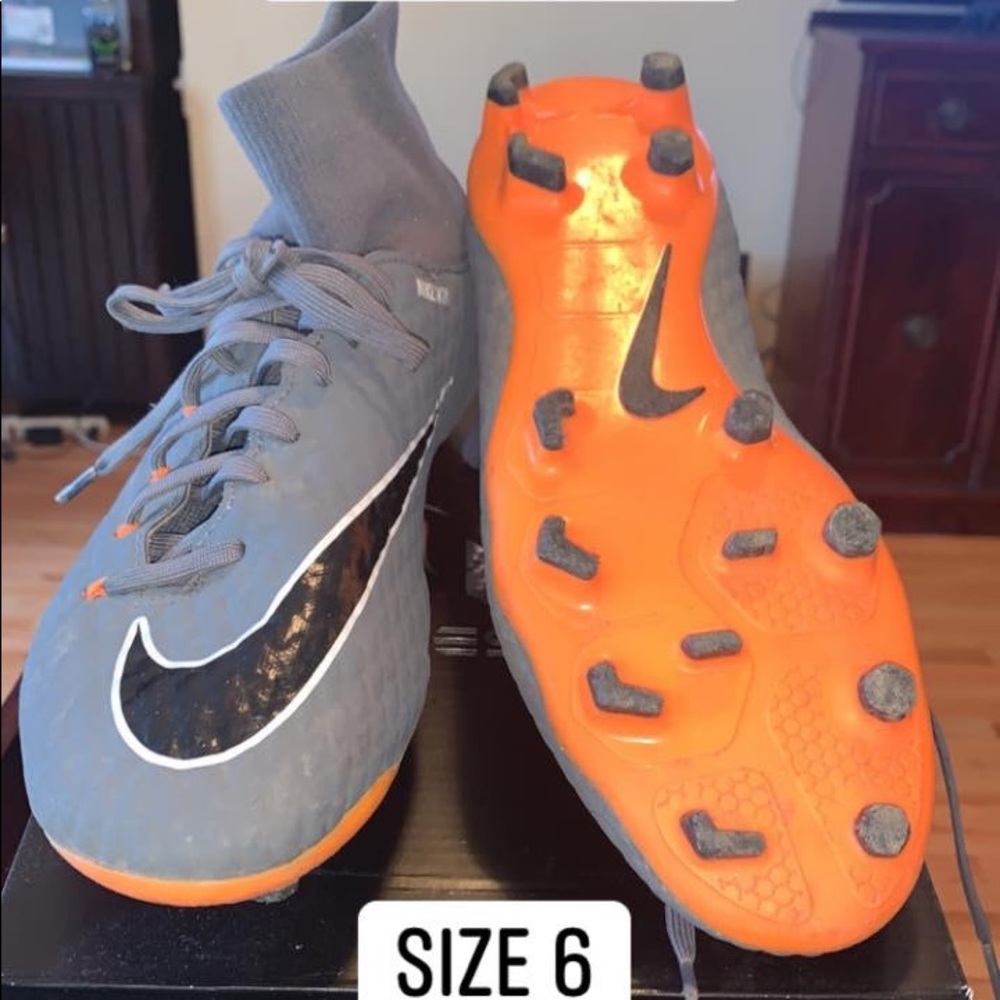 Nike Men’s Messi Soccer Shoes